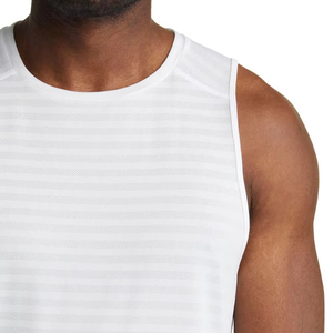 Camiseta sin mangas de entrenamiento de algodón en blanco transpirable de alta calidad, camiseta sin mangas acanalada para hombre, camisetas sin mangas de gimnasio con cuello cuadrado para hombre, comodidad - Product Image 3