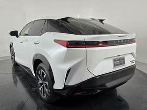 Lexus RZ 450e Premium AWD 2024 Usado - Listo para Enviar - Product Image 3
