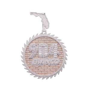 Pendentif exclusif en argent sterling 925 avec diamant Moissanite rond et baguette avec placage d'argent pour cadeau - Product Image 1