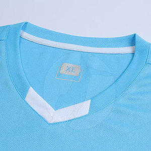 Uniformes de Fútbol Personalizados para Hombre, los Más Populares, Transpirables, Ligeros, de Manga Corta, Diseña Tu Propio Logotipo con Material Personalizado - Product Image 3