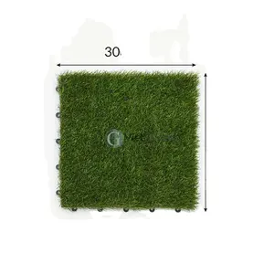 Piastrelle per erba artificiale ad incastro ecologiche di alta qualità all'ingrosso-disegni moderni per migliorare i tuoi spazi all'aperto