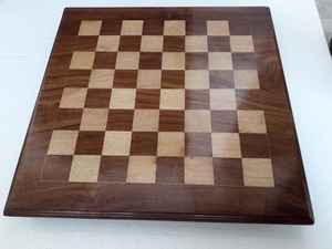 Ensemble de plateau de jeu d'échecs en bois, échiquier sculpté à la main, jeu d'échecs pliant en bois enfants cadeaux artisanat jeu d'échecs - Product Image 4