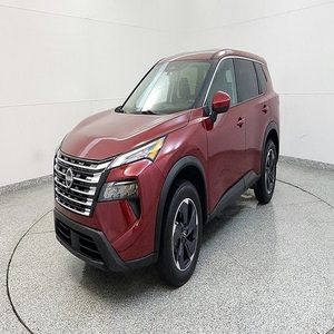 Nissan Rogue SV 2024, Tracción en las Cuatro Ruedas, Caja de Cambios Automática, Título Limpio, Sin Accidentes, con Bajo Kilometraje, Listo para Envío - Product Image 1