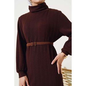 Vestido cuello alto con cinturón marrón - Product Image 3
