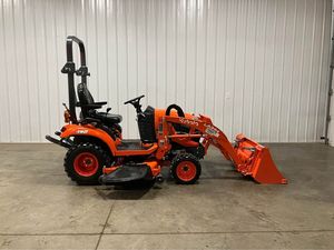 รถตักล้อยาง Kubota B2320 มือสอง 23 แรงม้า เครื่องยนต์ดีเซล พร้อมหัวตักด้านหน้า อุปกรณ์ก่อสร้างสำหรับฟาร์ม รถแทรกเตอร์ Kubota ขาย - Product Image 6