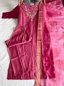 Costume salwar en soie de créateur, robe pakistanaise Salwar Kameez Dupatta, tenue de mariage. - Product Image 6