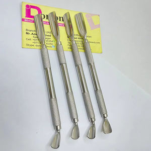 Outil de soin des ongles manucure réutilisable et écologique avec logo personnalisé Pousse-cuticules en acier inoxydable à double extrémité - Product Image 1