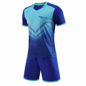 Uniforme de fútbol más vendido de alta calidad, ligero, hecho en poliéster, uniforme de fútbol para adultos - Product Image 2