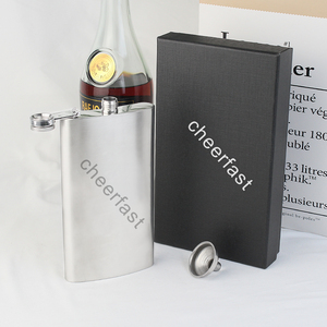 Petaca de Acero Inoxidable a Prueba de Fugas con Embudo, Diseño Más Reciente, Juego de Regalo, Petaca Portátil de 12 Onzas, Petaca Personalizada - Product Image 1