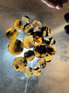 Botón de cuerno de búfalo de calidad superior 100% Natural (2) Color POR HF CRAFTS - Product Image 3