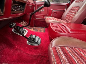 OFERTA PROMOCIONAL EN NUESTRO FORD BRONCO DE 1978 CON UN INTERIOR INCREÍBLE, TOTALMENTE PERSONALIZADO POR ENDELLA Y POR FUERTE, CHASULA EN EXCELENTE ESTADO - Product Image 4