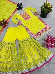 Lancement d'un nouveau designer de vêtements de soirée, look haut fantaisie Dupatta et entièrement cousu belle couleur jaune avec séquence costume de robe de travail - Product Image 5