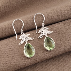 Boucles d'oreilles pendantes de luxe bohèmes en argent sterling 925 pour femme, motif géométrique, améthyste verte sertie clos, faites à la main - Product Image 3