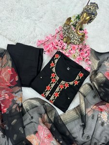 2025 lancement couleur noire fantaisie Floral travail col rond broderie genou longueur Kurti & bas avec Dupatta au prix de gros - Product Image 4