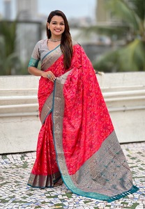 Collection de qualité supérieure Soie Patola élégante avec Meenakari Bandhani tisse des saris Femme Fabricant de mode - Product Image 6