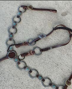 ชุดหนังแทคแบบตะวันตกคลาสสิกปลอกคอบังเหียนและหน้าอกเครื่องมือสำหรับการแข่งขี่คาวบอยและการใช้แบบโรดิโอ - Product Image 5