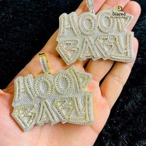 VVs D Incoloro Totalmente helado Colgante de letra personalizable Baguette brillante Lab Grown 10K Oro amarillo para hombres Estilo hip-hop - Product Image 1