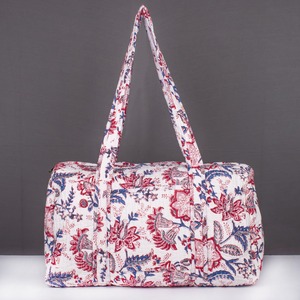 Sac de voyage de luxe en coton matelassé fait main, sac de sport de grande capacité, durable, avec imprimé floral à la main - Product Image 4
