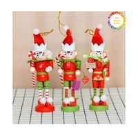 Ensemble de Casse-Noisettes Soldats en Bois Artisanat du Vietnam Parfait pour la Décoration de la Maison et l'Affichage de Cadeaux de Noël
