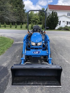 Mini-tracteur LS 25 CV en gros pour usage agricole avec chargeur/pelleteuse, boîte de vitesses 4x4, pompe, prix abordable - Product Image 2