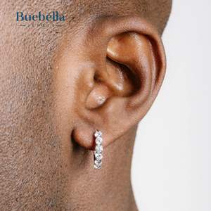 Gran oferta, pendiente de aro Huggie ostentoso Chapado en plata de ley 925 de oro blanco para hombres, Joyería de diamantes de moda brillante - Product Image 1