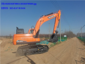 Escavadeira de Esteira DEVELON DX225LC-10 com Motor de 129,4kW, Controle PLC e Alta Potência de Escavação - Product Image 5