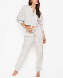 Conjuntos de Dos Piezas de Sudadera con Capucha y Pantalones Deportivos de Felpa para Mujer, Tallas Grandes, Casuales, Color Sólido, Tendencia Primavera 2026, Ecológicos, 100% Algodón - Product Image 4