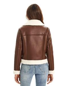 Chaqueta de Cuero para Mujer de Alta Demanda con Mangas Completas y Cremallera Frontal Impermeable, Disponible en Grandes Cantidades, Personalizable - Product Image 2