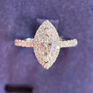 Anillo Clásico con Halo de Diamantes Moissanite Marquis, Joyería Sorpresa para Ella, Plata de Ley 925 Original, Joyería de Boda para Novias y Fiestas - Product Image 1