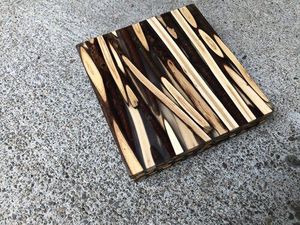 Dessous de verre en bois et en résine Design moderne pour café et tasse à thé avec des sous-verres en bois poli brillant et en résine disponibles - Product Image 3