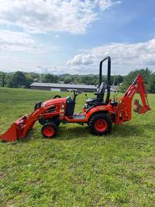 Tracteur agricole 4x4 à transmission automatique, machine compacte pour travaux de terrain, vente directe d'usine, tracteur utilitaire diesel Kubota BX23S avec chargeur - Product Image 1