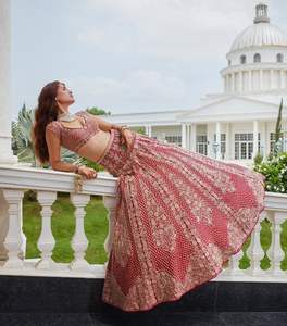 Lehenga Choli confeccionado Estilo Vintage de Bollywood indio para bodas y fiestas de poliéster - Product Image 2
