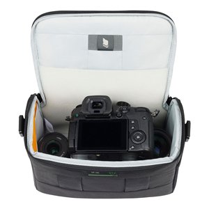 กระเป๋าสะพายข้าง ADVENTURA GO Sh 160 สีดำ รุ่น LP37465PWW - Product Image 4