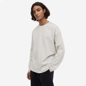 T-shirt blanc en coton gris clair de qualité supérieure pour homme Manches longues avec col côtelé Logo personnalisable Tissu tricoté - Product Image 1