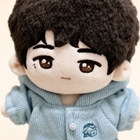 Poupée en peluche en coton personnalisée CE CPC, avec sweat à capuche bleu et baskets, jouet en peluche, cadeau d'anniversaire, objet de collection, vente en gros d'usine OEM