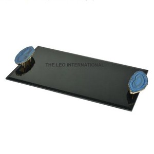 Plateau de service en aluminium, métal, forme rectangulaire, finition dorée, créatif, sous les assiettes émaillées, fait à la main, de luxe, décoratif pour la maison. - Product Image 2