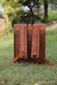 Mochila de cuero genuino marrón hecha a mano Unisex mochila Vintage logotipo personalizado moda deporte viaje bolsa de lona durante la noche caramelo - Product Image 3