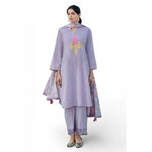 Conjunto de Traje Jacquard Teñido en Hilo de 3 Piezas para Mujer con Dupatta Estampada y Bordada MJ-52017 - Product Image 4