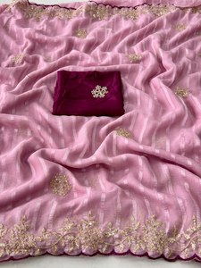 Sari de fête moderne de style contemporain, en mousseline de soie géorgette, avec bordure fantaisie de la même couleur, fausse fourrure, broderie multi-sequences, couleur vive - Product Image 6