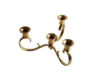 Portavelas personalizado de color dorado y latón de diseño maravilloso con candelabros de tamaño de alta calidad para los más vendidos - Product Image 2