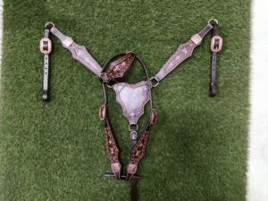 Meilleure vente sur mesure 100% cuir de vache une oreille tête avec collier de poitrine et sangle de flétrissement fabricant - Product Image 5