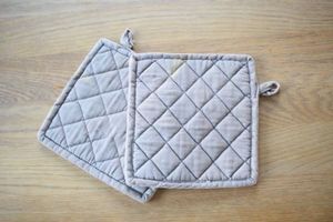 Ensemble de maniques écologiques en gros 100% coton imprimé numérique personnalisé motifs élégants lin résistant à la chaleur recyclé - Product Image 5