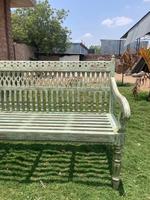 Banc de jardin économique en bois massif Mobilier de jardin extérieur de style moderne pour parc et patio Chaise de décoration durable pour le centre commercial