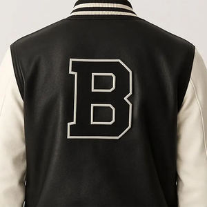 Chaqueta Acolchada Varsity Unisex de Lona, Cortavientos de Invierno con Capucha, Manga Larga con Bolsillos, Diseño Personalizable, Forro de Algodón y Lana - Product Image 6