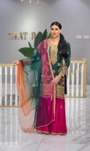 Salwar Kameez de Diseño Tradicional Pakistaní de Última Moda al por Mayor para Mujer, para Bodas, Fiestas, Diseño Étnico Moderno, Lavable, Fatema - Product Image 4