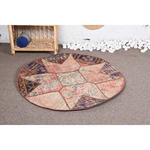 Tapis à poils moyens en laine ethnique turque vintage 3.4ft X 3.4ft rouge bleu Patchwork motif ovale Latex soutenu salle à manger - Product Image 1