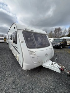 Mini caravana Swift Archway para 4 personas con cama fija y 4 camas individuales - Product Image 2