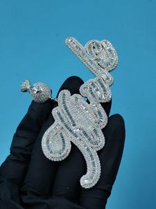Colgante Hip Hop Personalizado con Letra VVS, Diamantes Moissanite Redondos y Baguette, Engaste de Canal, Brillante, para Uso Unisex - Product Image 3