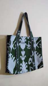 Bolso de Algodón Acolchado Reversible Hecho a Mano, Bolso de Hombro de Compras Respetuoso con el Medio Ambiente, con Cierre de Cadena y Diseño de Estampado Floral - Product Image 2