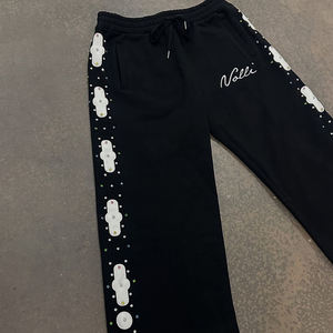 Ensemble deux pièces de luxe pour femme avec appliqué floral en strass, sweat à capuche zippé et pantalon de survêtement large en molleton, style streetwear - Product Image 4